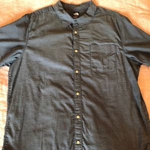 NORTH FACE - XL Striped button down shirt